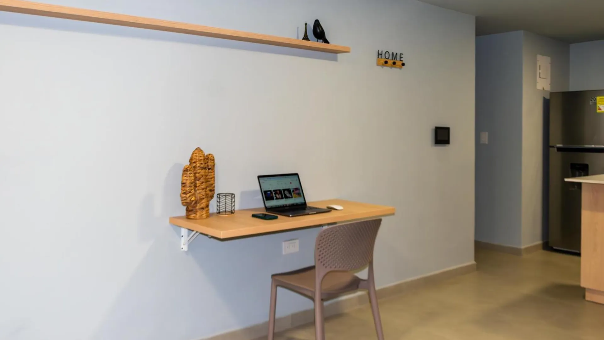 Apartamento Edificio Atalanta En El Corazon De Medellín