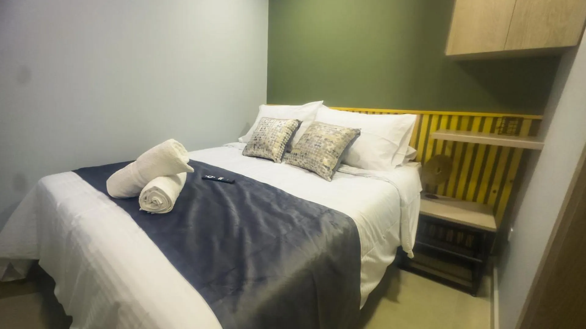 Apartamento Edificio Atalanta En El Corazon De Medellín