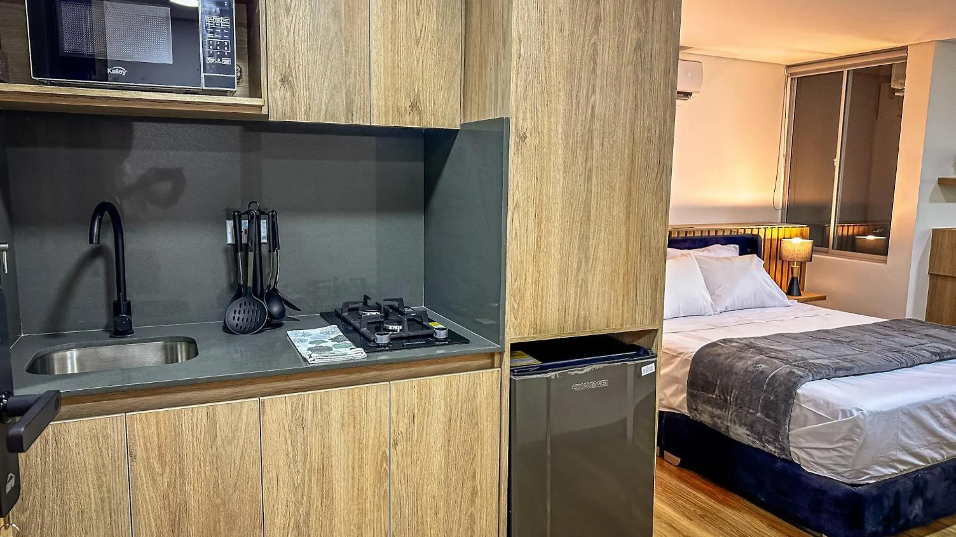 Apartamento Edificio Atalanta En El Corazon De Medellín