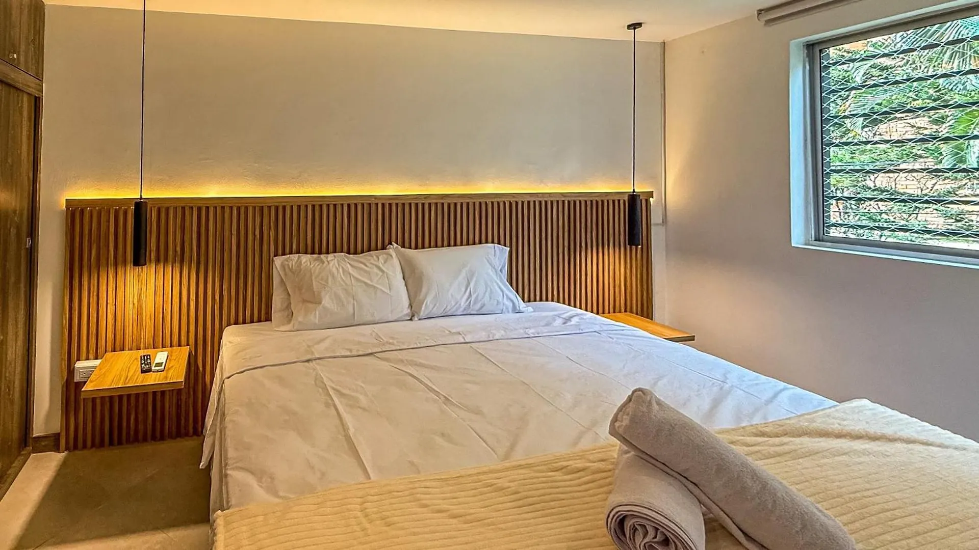 Apartamento Edificio Atalanta En El Corazon De Medellín Colombia