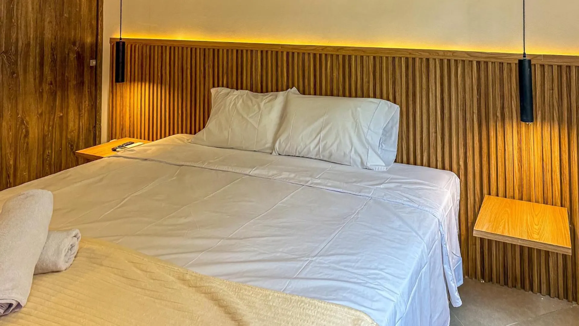 Apartamento Edificio Atalanta En El Corazon De Medellín Colombia