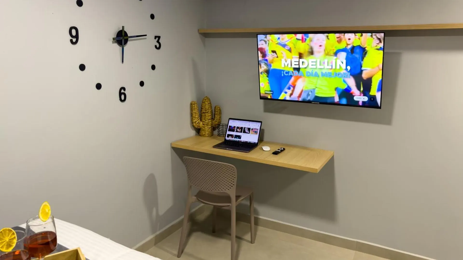 Apartment Ferienwohnung Edificio Atalanta En El Corazon De Medellín