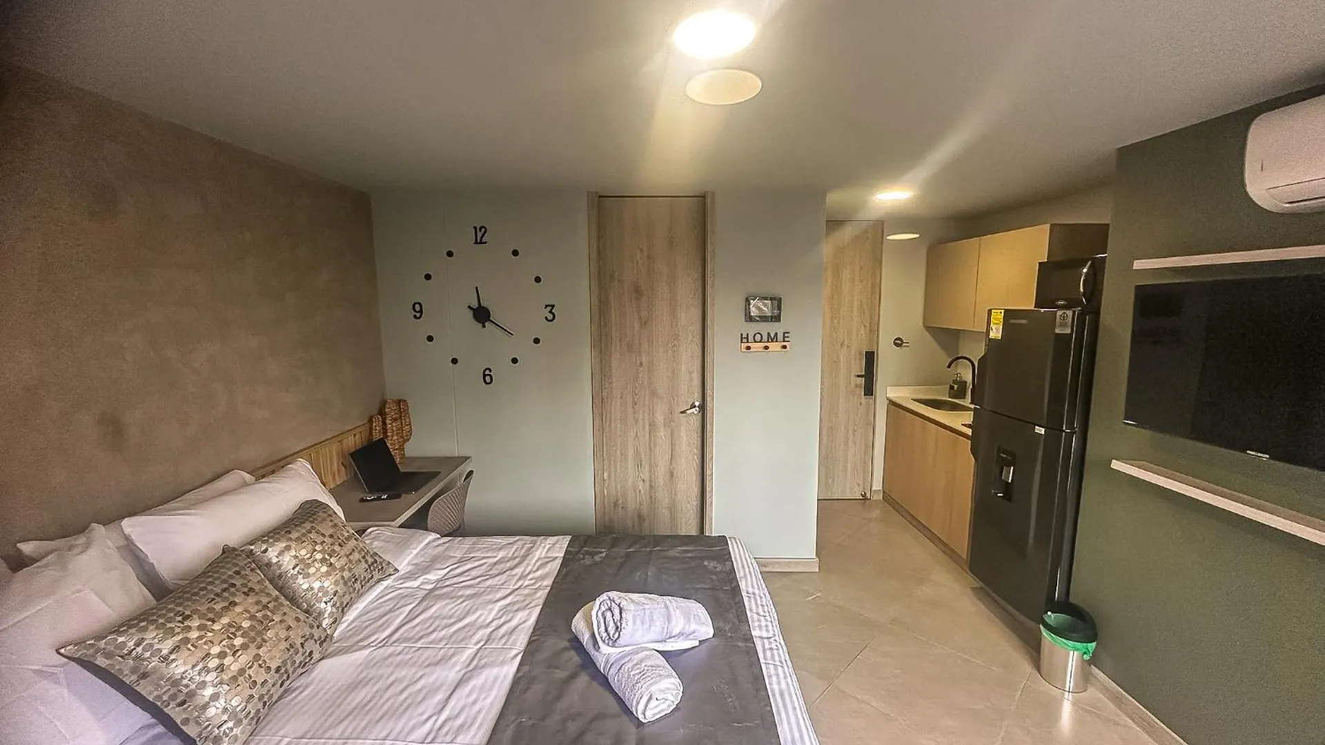 Ferienwohnung Edificio Atalanta En El Corazon De Medellín Apartment