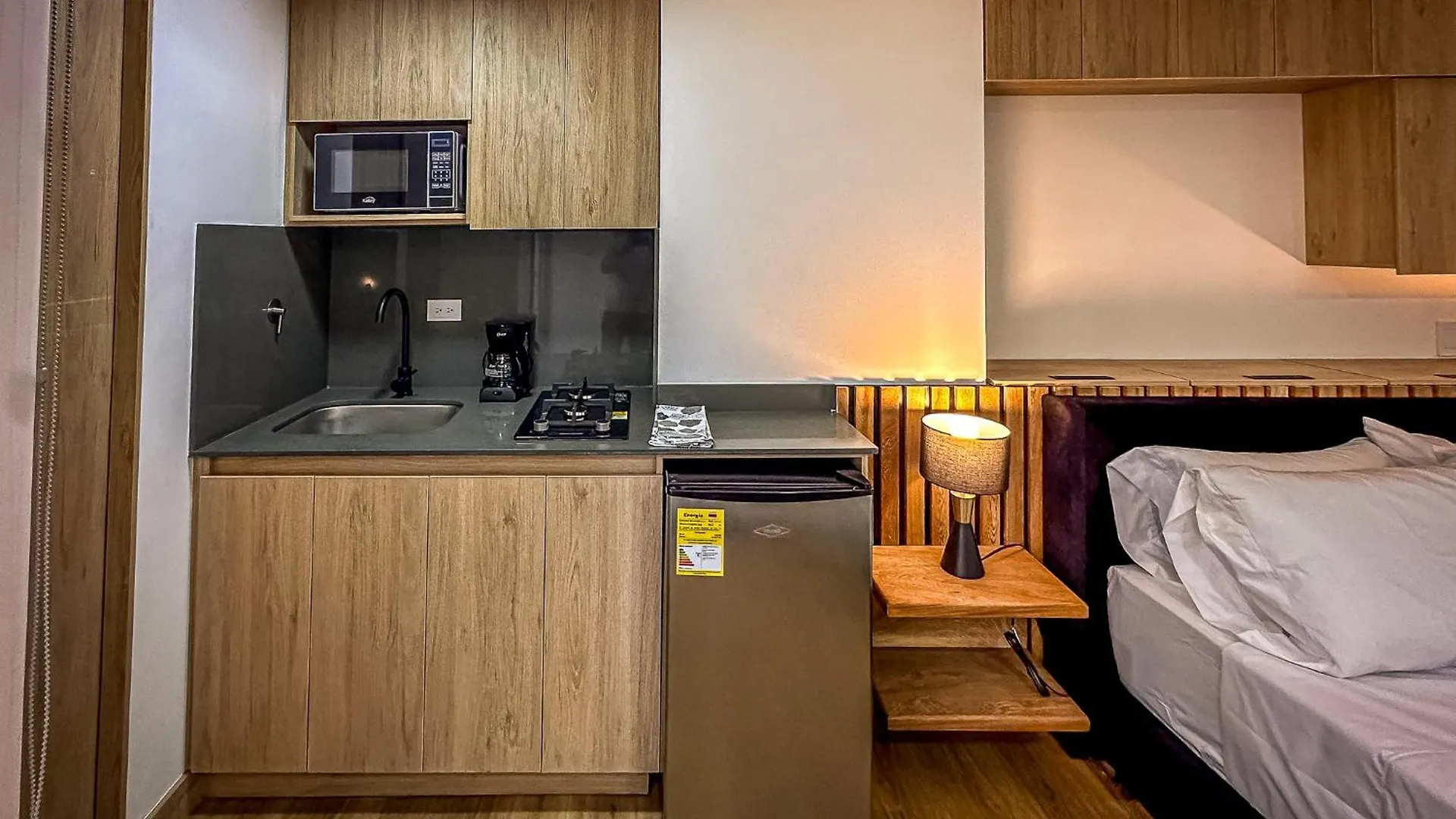 Ferienwohnung Edificio Atalanta En El Corazon De Medellín