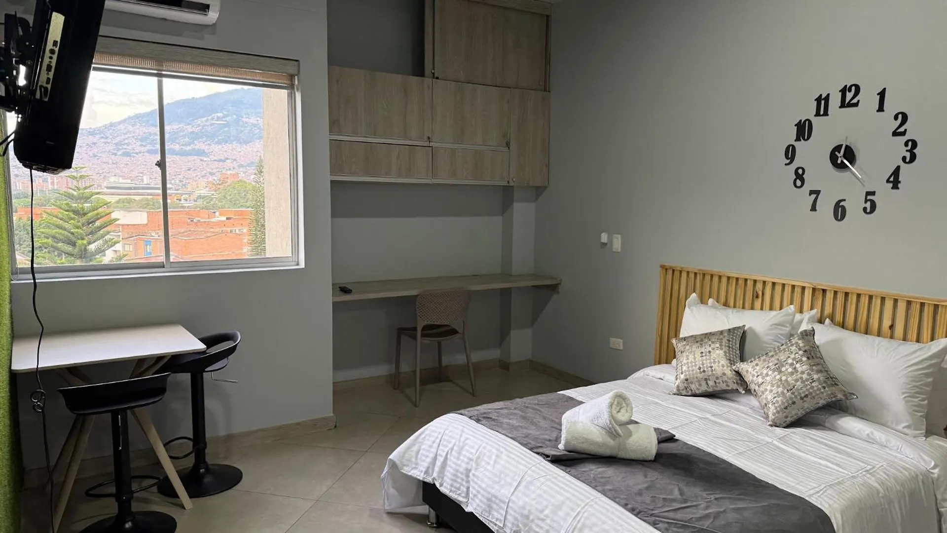 Apartment Ferienwohnung Edificio Atalanta En El Corazon De Medellín